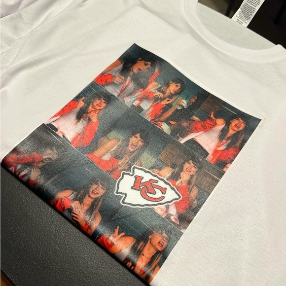 Taylor Swift Chiefs shirt - Picture 2 of 2